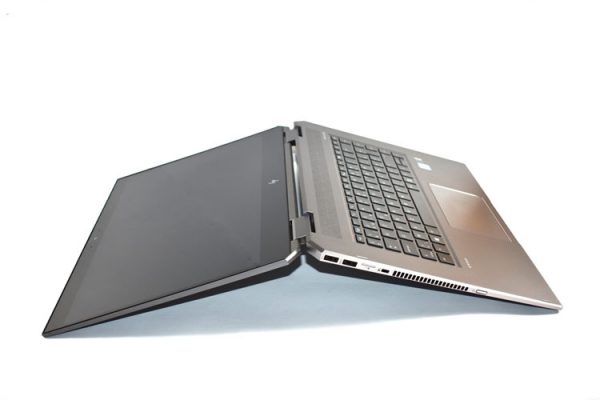 hp-zbook-touch-g5-with-pen