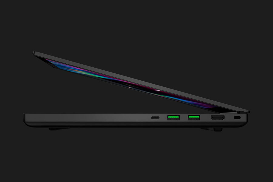 Razer-Blade-15-port Razer-Blade-15-port