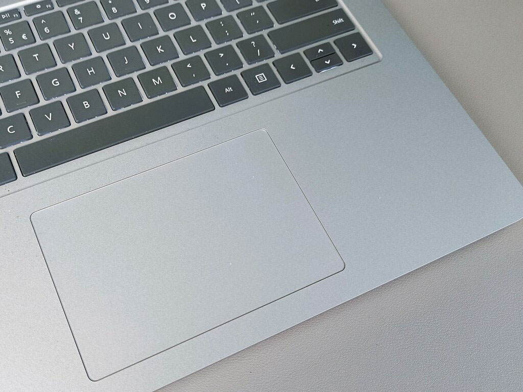 کیبورد و تاچ پد مایکروسافت سرفیس لپ تاپ استودیو 1 با پردازنده core i7