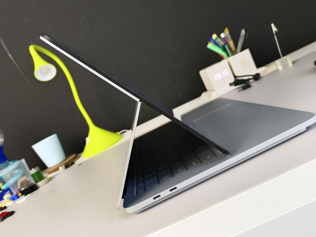 طراحی بدنه مایکروسافت سرفیس لپ تاپ استودیو 1 با پردازنده core i7